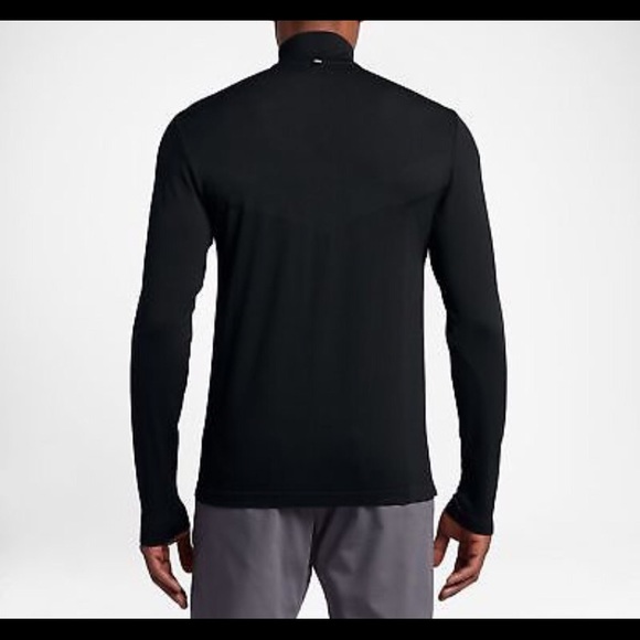 Nike men’s Golf 1/2 Zip Dri Fit Knit - Picture 2 of 4
